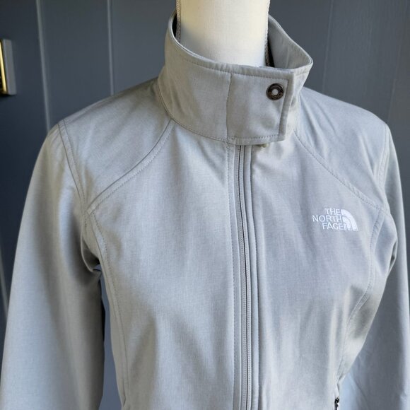 North Face Windwall Light Gray Soft Shell Jacket - Women's Sz. M - Picture 13 of 14